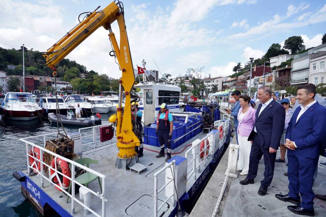 İstanbul'un utancı: Boğaz'ın altı adeta bir çöplük! Çamaşır makinesi, televizyon, araba lastiği... 14